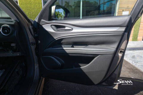 2019 Alfa Romeo Stelvio Sport