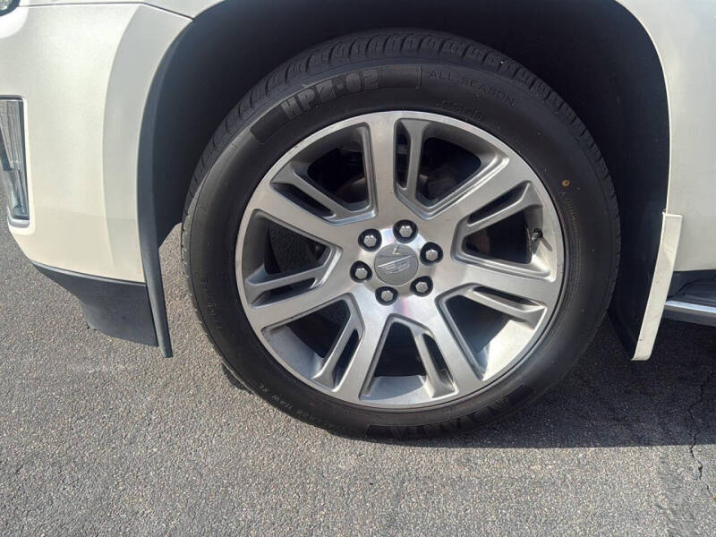 2015 Cadillac Escalade Luxury