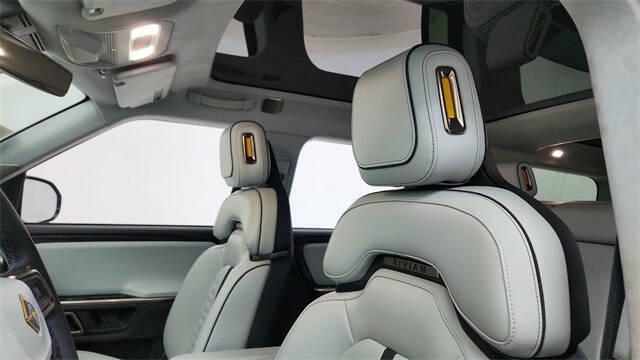 2024 Rivian R1S Launch Edition