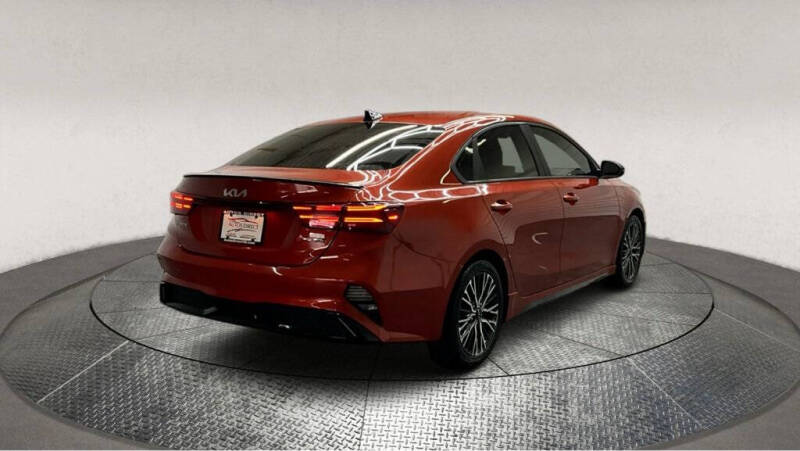 2022 Kia Forte GT Line