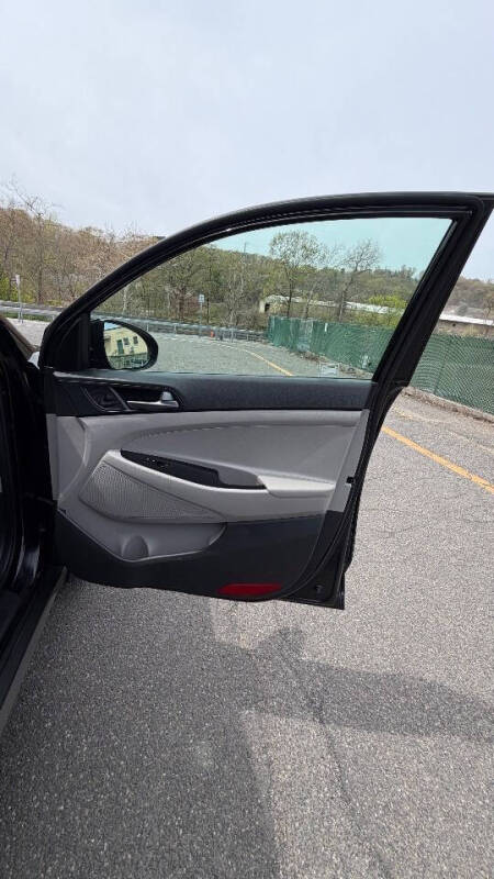 2017 Hyundai Tucson SE