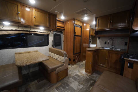 2018  Forest River  Coachmen Leprechaun