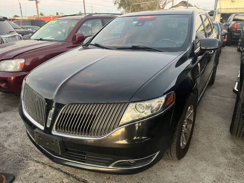 2015 Lincoln MKT Town Car for sale at SCOTT HARRISON MOTOR CO in Houston TX