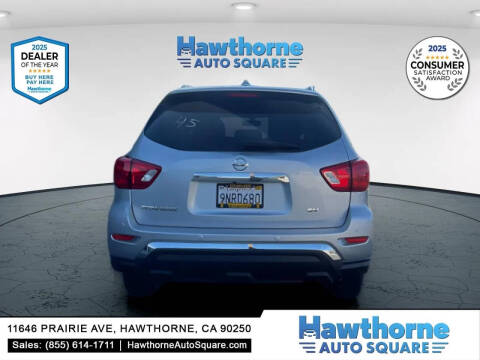 2020 Nissan Pathfinder SV