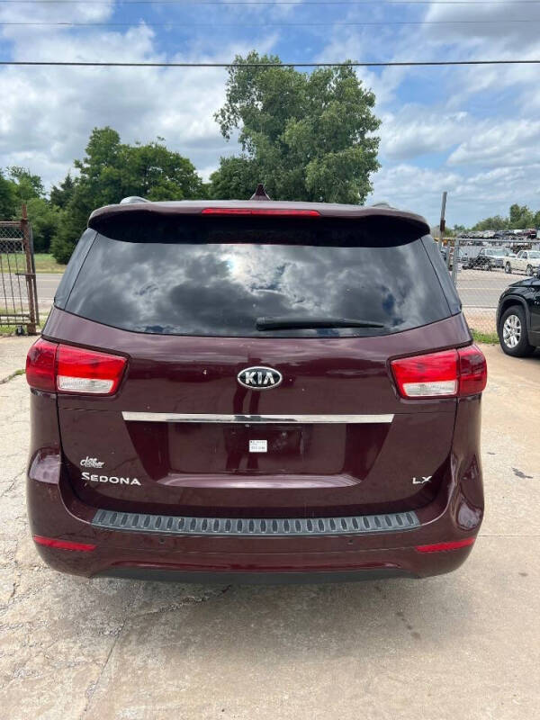 2015 Kia Sedona LX