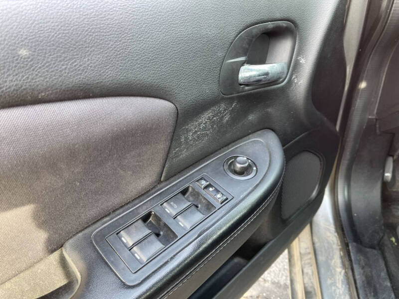 2013 Chrysler 200 LX