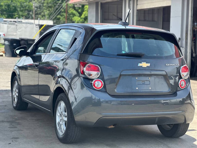 2016 Chevrolet Sonic LT Auto
