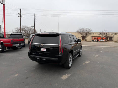 2017 Cadillac Escalade Luxury