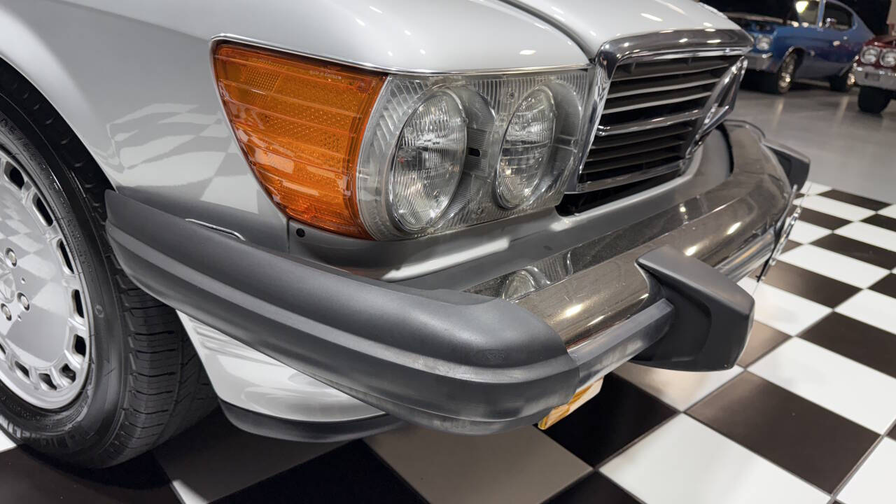 1988 Mercedes-Benz 560-Class 29