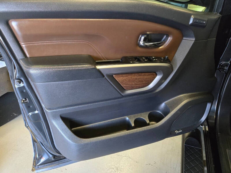 2019 Nissan Titan Platinum Reserve