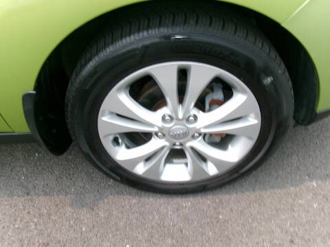 2014 Kia Soul +