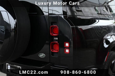 2023 Land Rover Defender 130 X-Dynamic SE