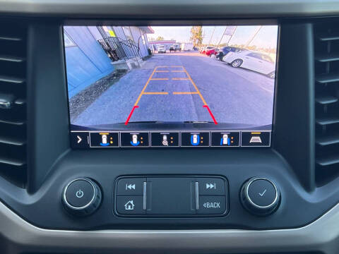 2020 GMC Acadia Denali