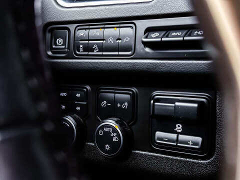 2021 Chevrolet Suburban High Country