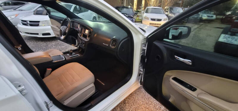 2012 Dodge Charger SE