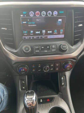 2017 GMC Acadia SLT-1