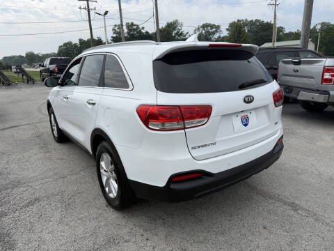 2016 Kia Sorento LX