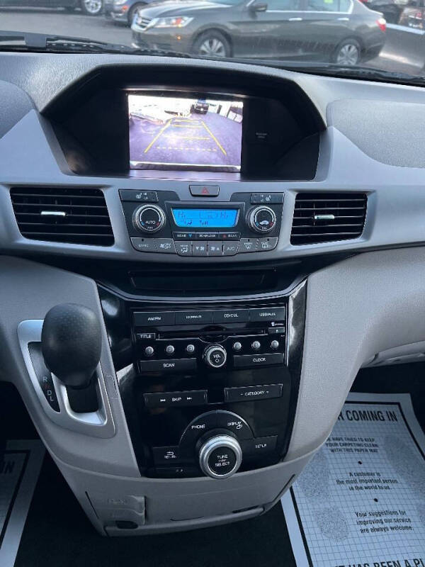 2011 Honda Odyssey EX-L w/DVD