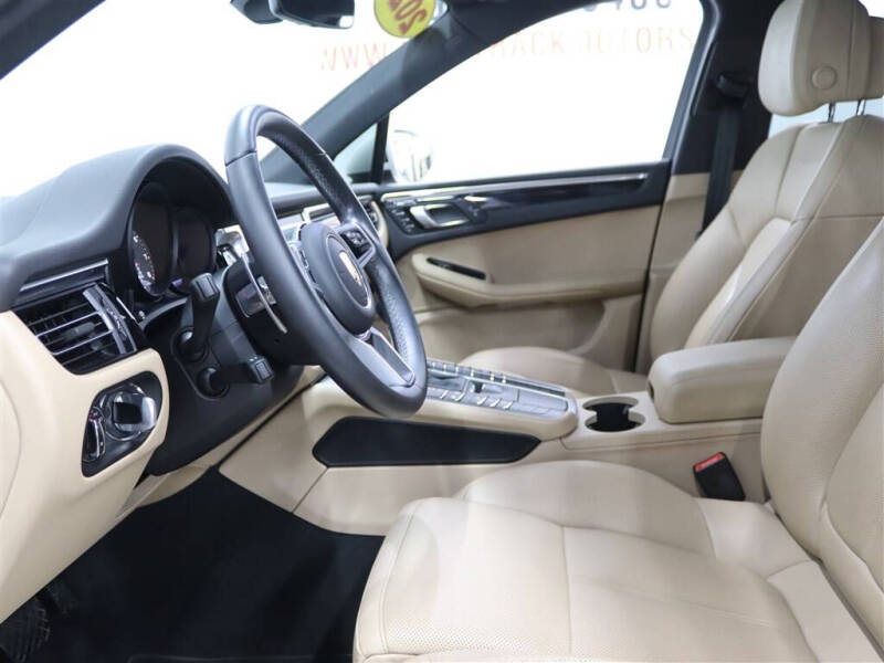 2020 Porsche Macan S