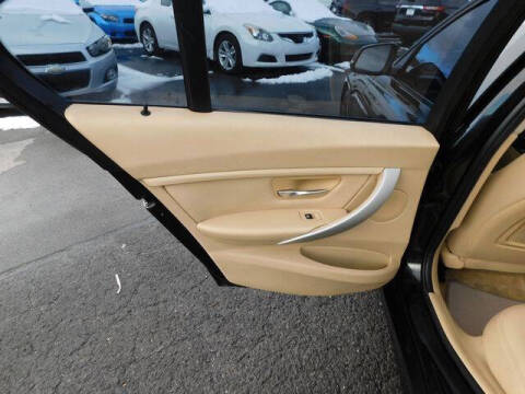 2012 BMW 3 Series 328i