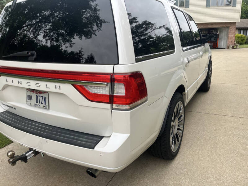 2017 Lincoln Navigator Select