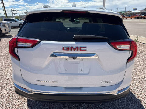 2022 GMC Terrain SLT