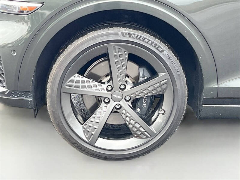 2025 Genesis GV70 2.5T Standard