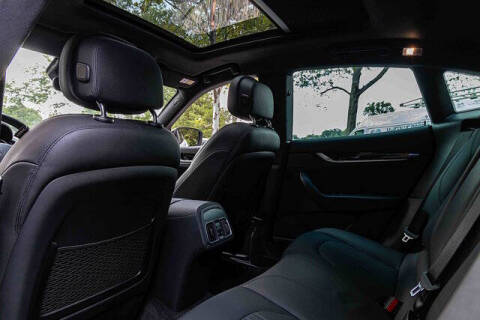 2021 Maserati Levante