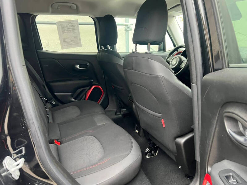 2017 Jeep Renegade Trailhawk