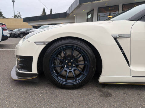 2013 Nissan GT-R Premium