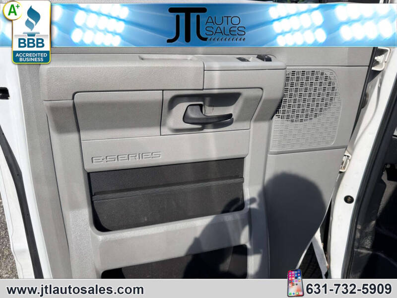 2013 Ford E-Series E-350 SD