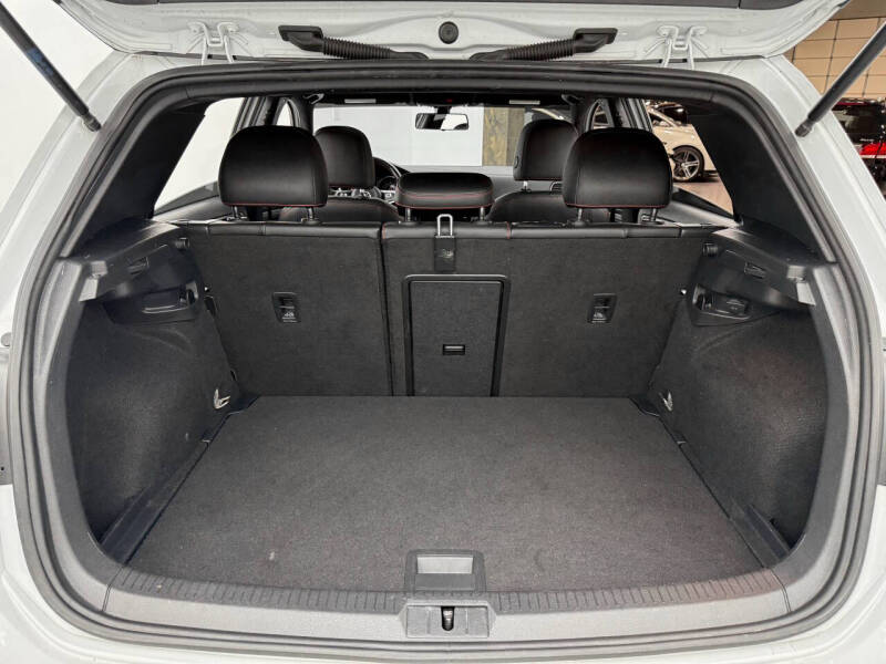 2019 Volkswagen Golf GTI SE