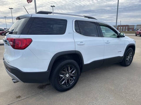 2017 GMC Acadia SLT-1