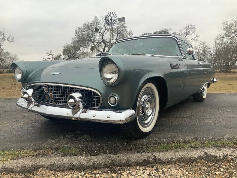 1956 Ford Thunderbird