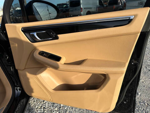 2016 Porsche Macan S