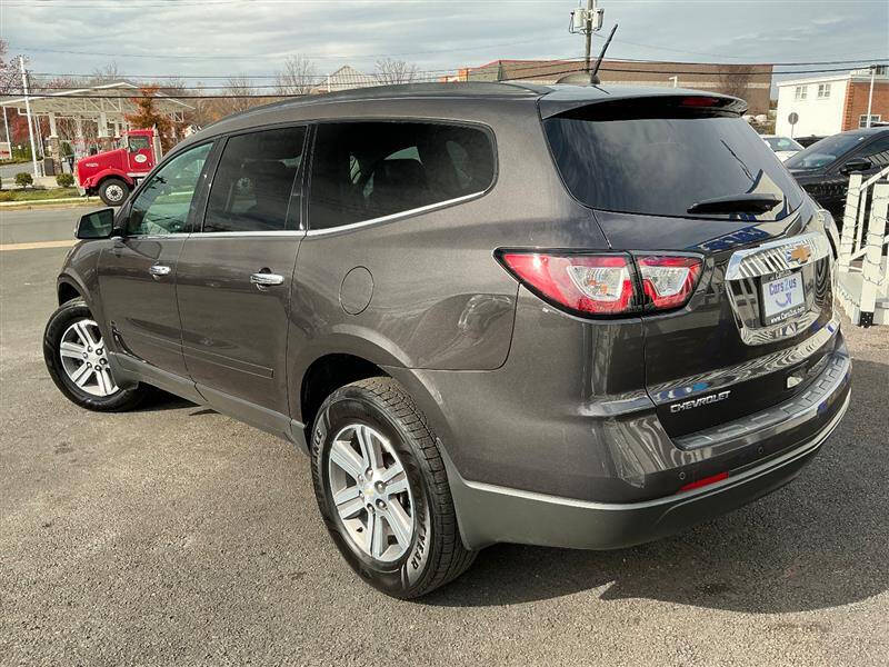 2017 Chevrolet Traverse LT