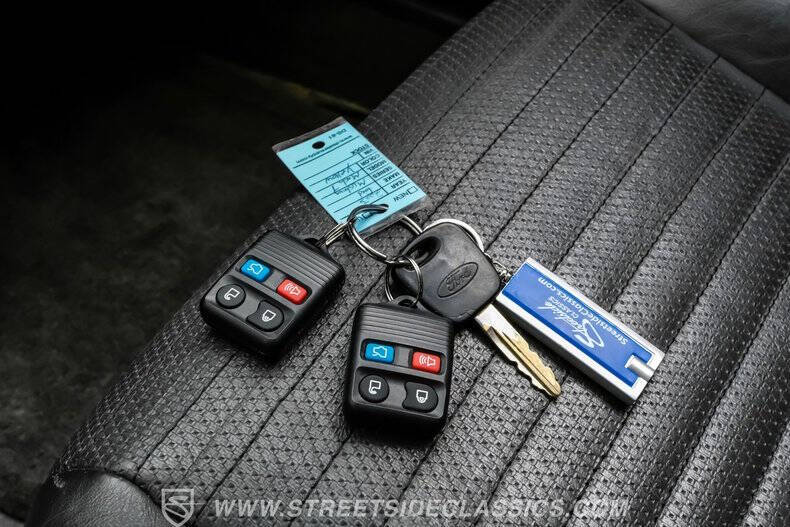 2003 Ford Mustang Mach 1 Premium