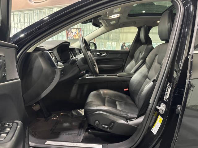 2023 Volvo XC60 B5 Core