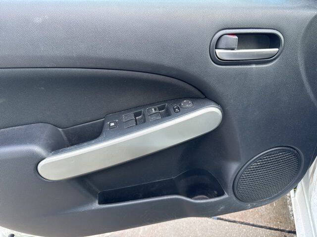 2011 Mazda MAZDA2 Touring