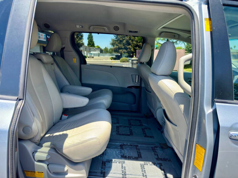 2014 Toyota Sienna