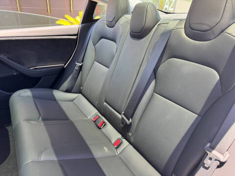 2026 Tesla Model 3 Premium