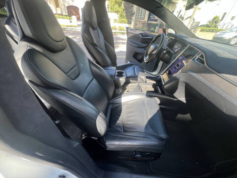 2017 Tesla Model X 75D
