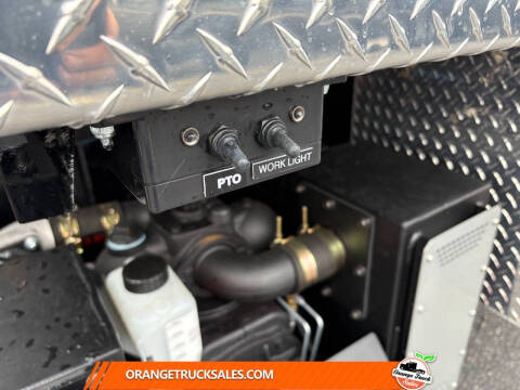 2019 Peterbilt 337