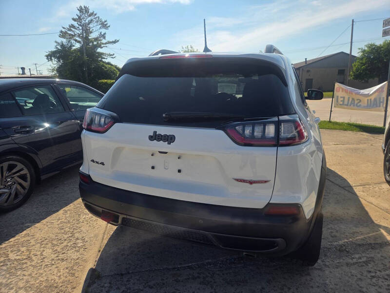 2020 Jeep Cherokee Trailhawk