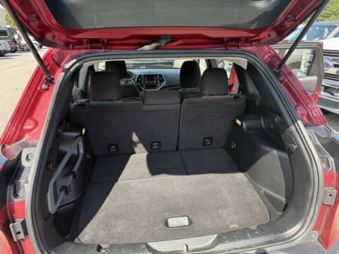 2017 Jeep Cherokee Sport