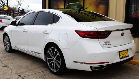 2019 Kia Cadenza Technology