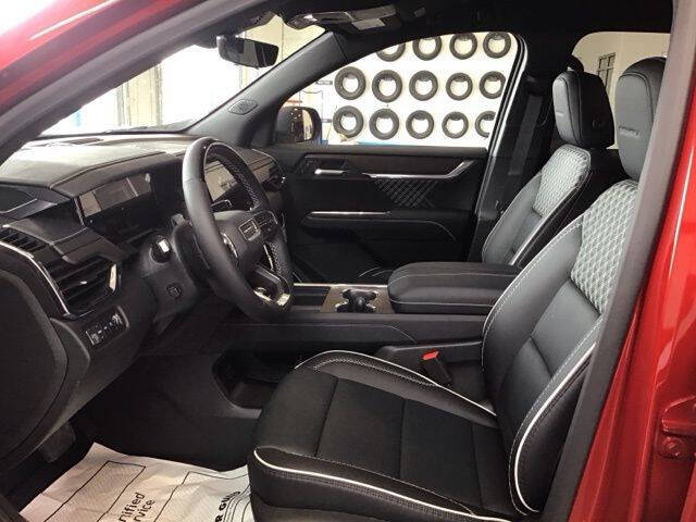 2025 GMC Acadia Denali