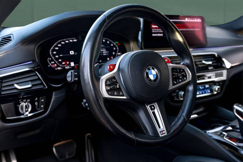 2023 BMW M5