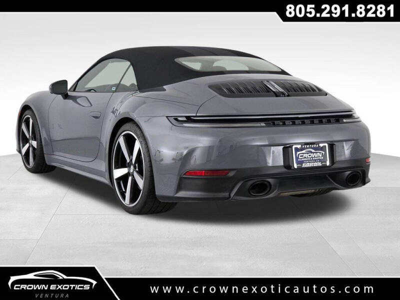 2025 Porsche 911 Carrera