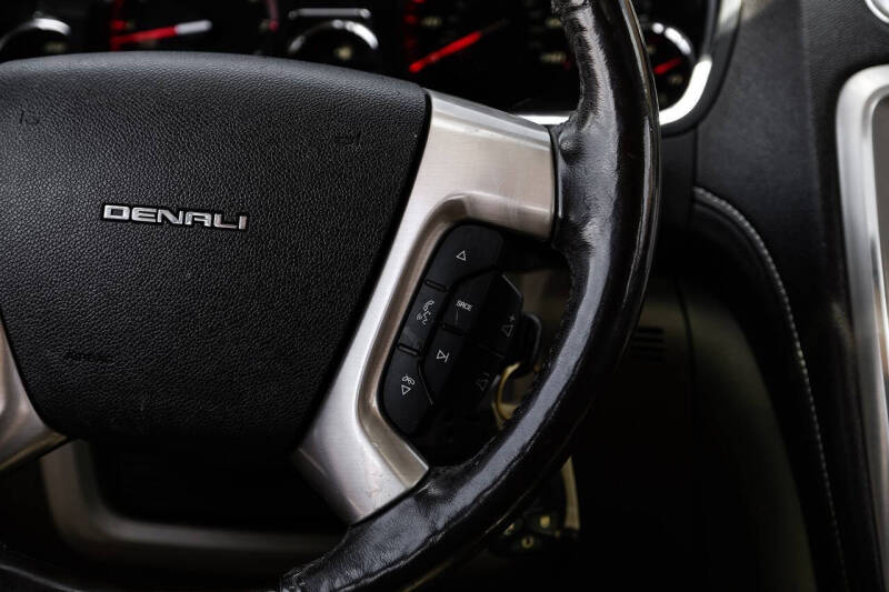 2015 GMC Acadia Denali